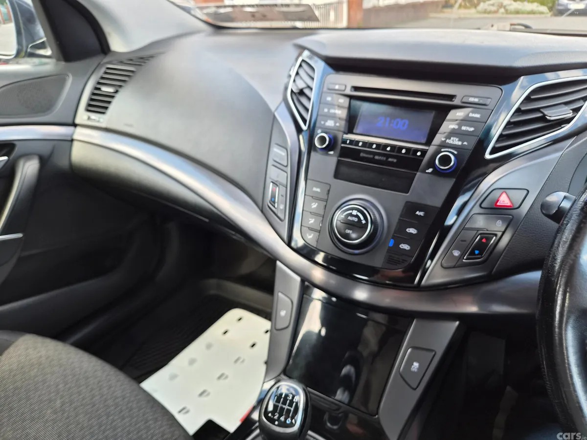 Hyundai i40 Saloon, Diesel, 2014, Blue