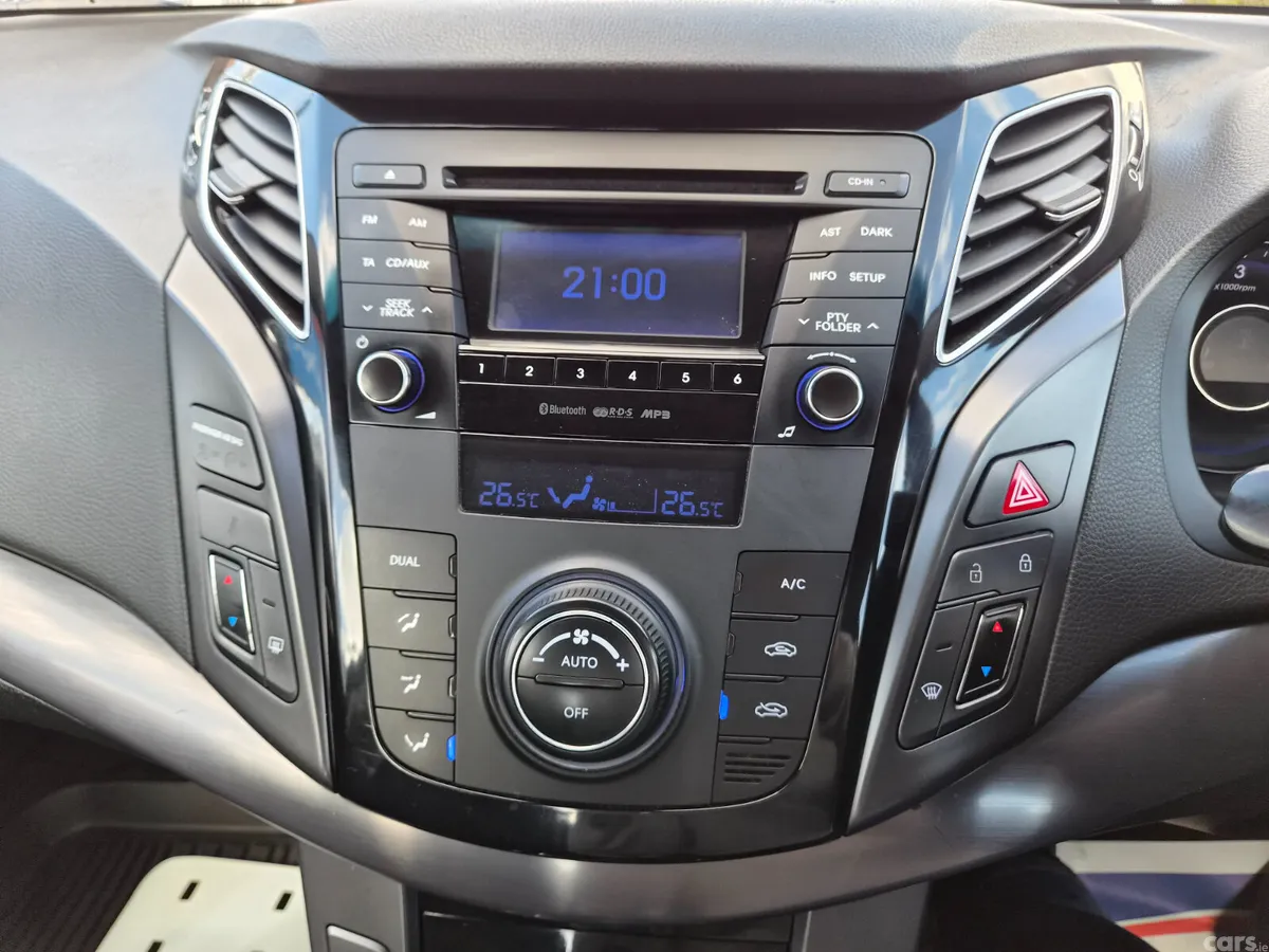 Hyundai i40 Saloon, Diesel, 2014, Blue