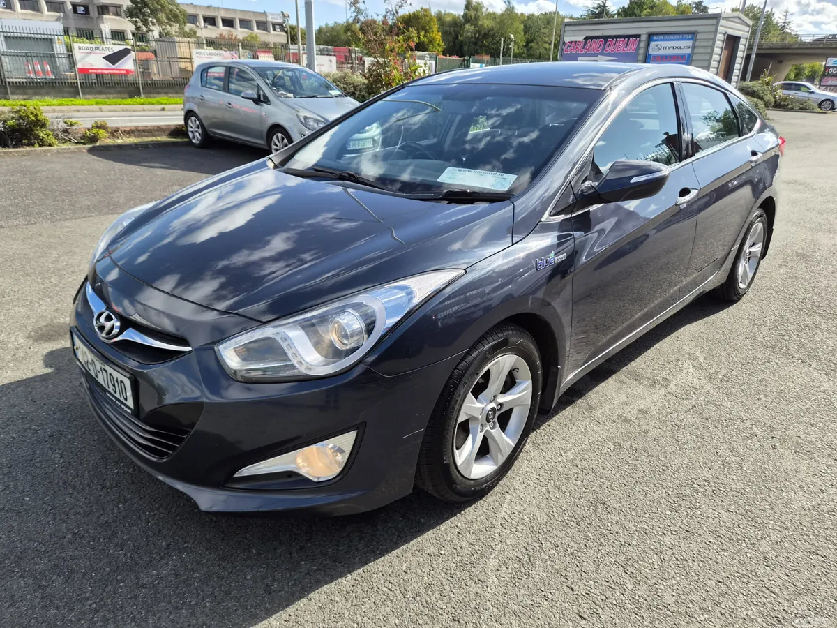 Hyundai i40 Saloon, Diesel, 2014, Blue