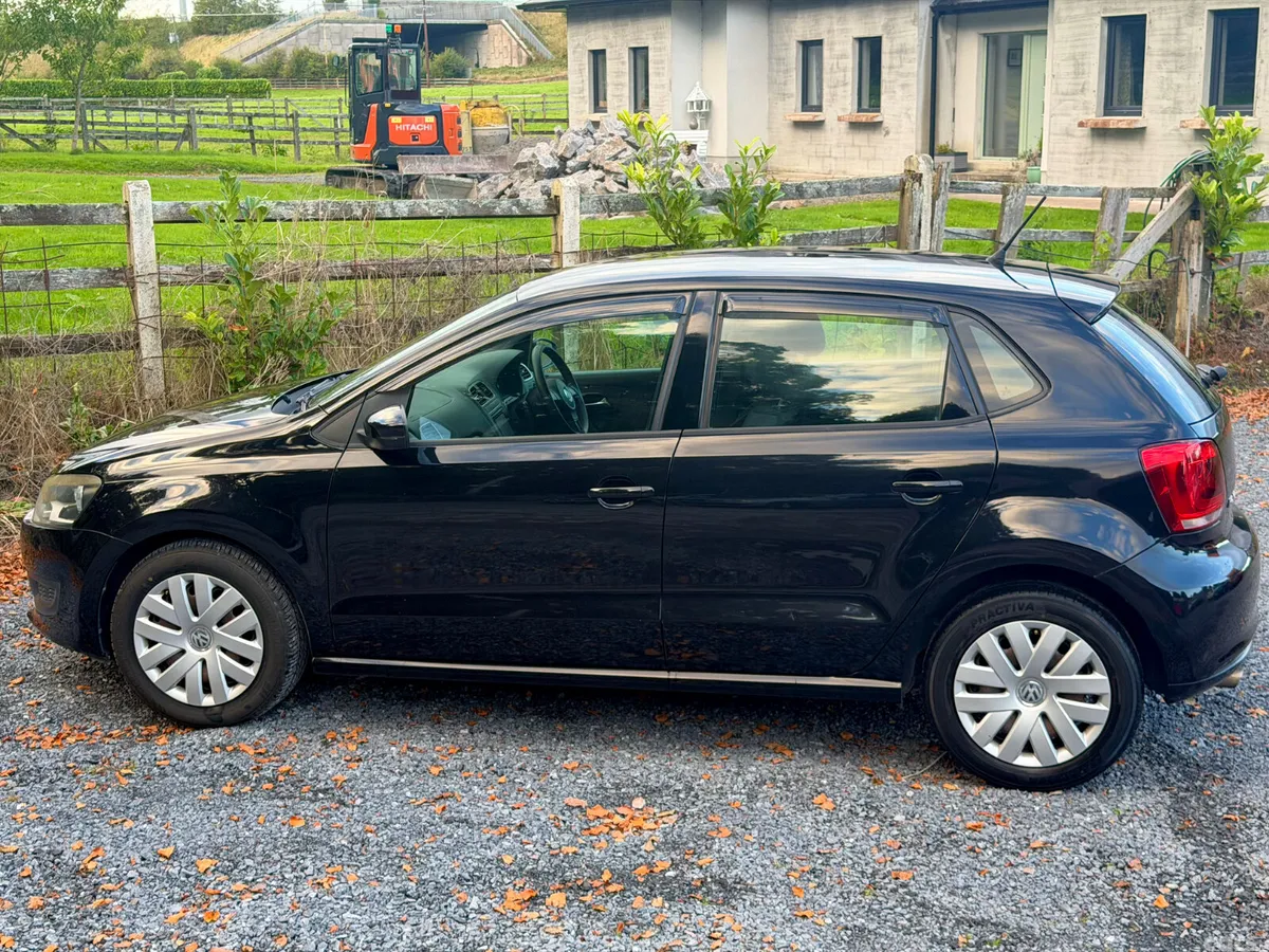 Volkswagen Polo Hatchback, Petrol, 2012, Black