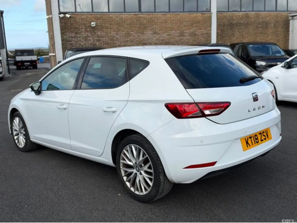 SEAT Leon Hatchback, Petrol, 2018, White