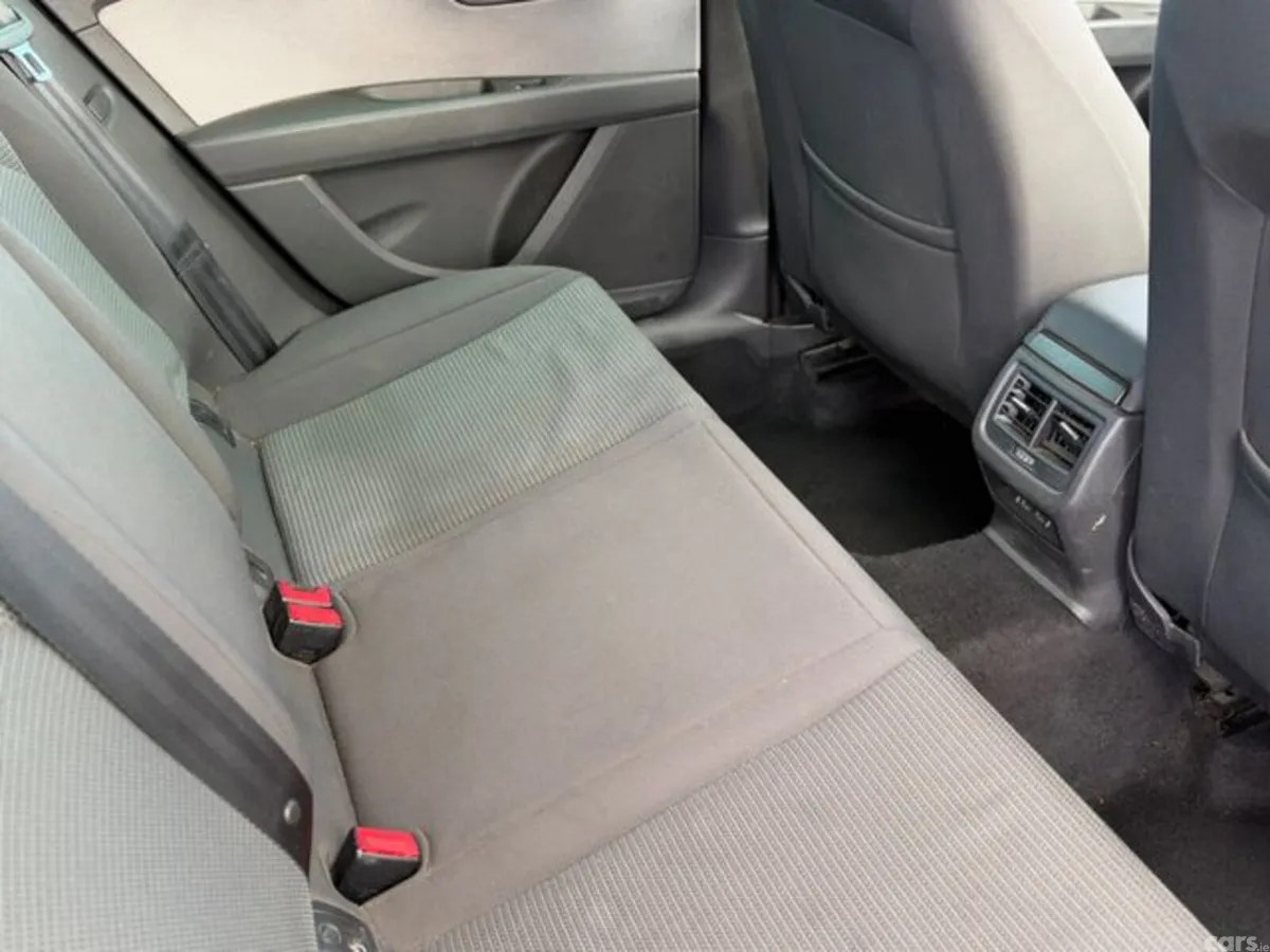 SEAT Leon Hatchback, Petrol, 2018, White
