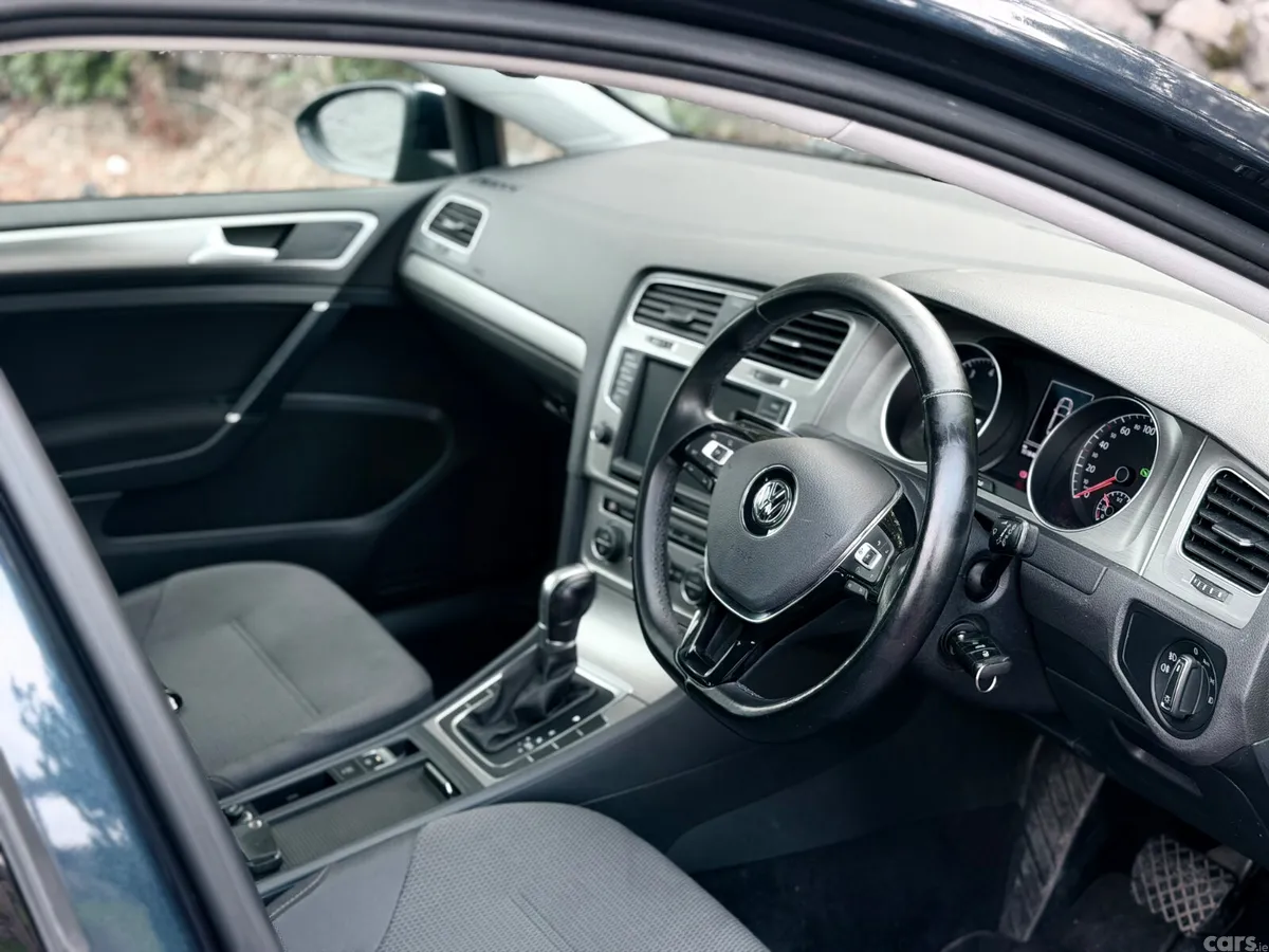 Volkswagen Golf Hatchback, Petrol, 2015, Blue