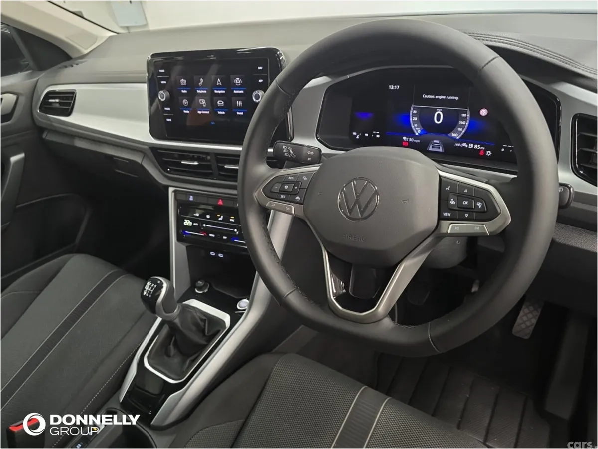 Volkswagen T-Roc Hatchback, Petrol, 2026, Blue