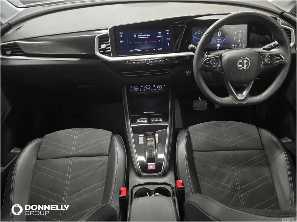 Vauxhall Grandland Hatchback, Petrol Hybrid, 2024, White