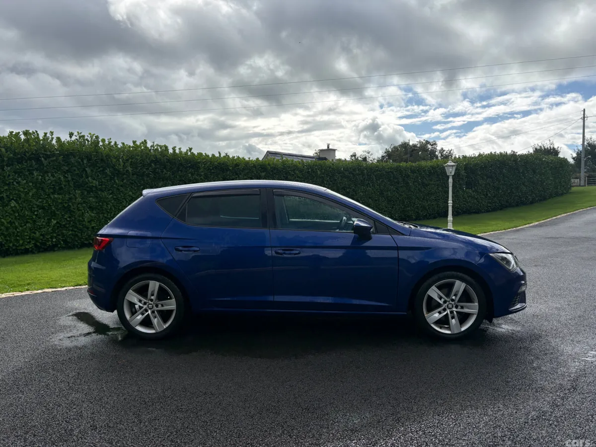 SEAT Leon Hatchback, Diesel, 2017, Blue