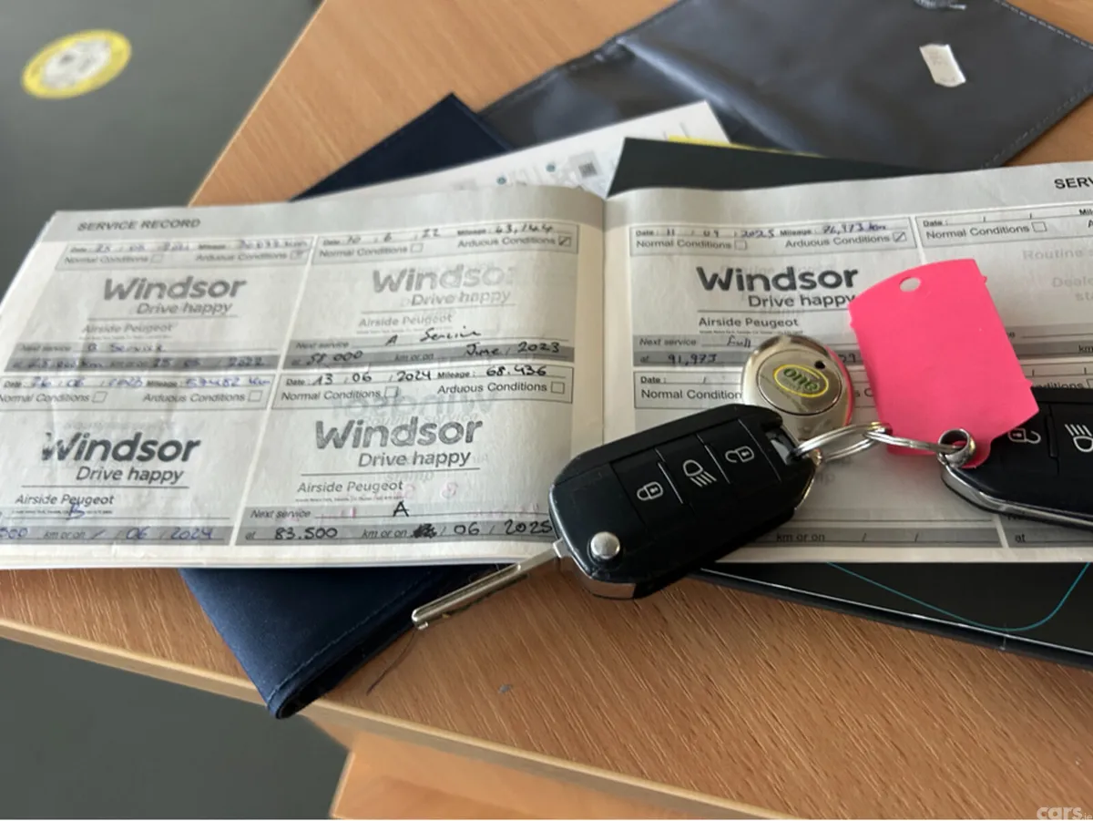 Peugeot 3008 MPV, Petrol, 2018, Black