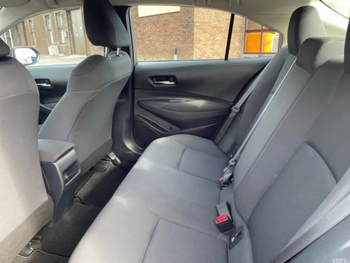 Toyota Corolla Saloon, Petrol, 2019, Red