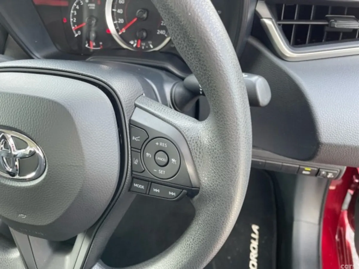 Toyota Corolla Saloon, Petrol, 2019, Red