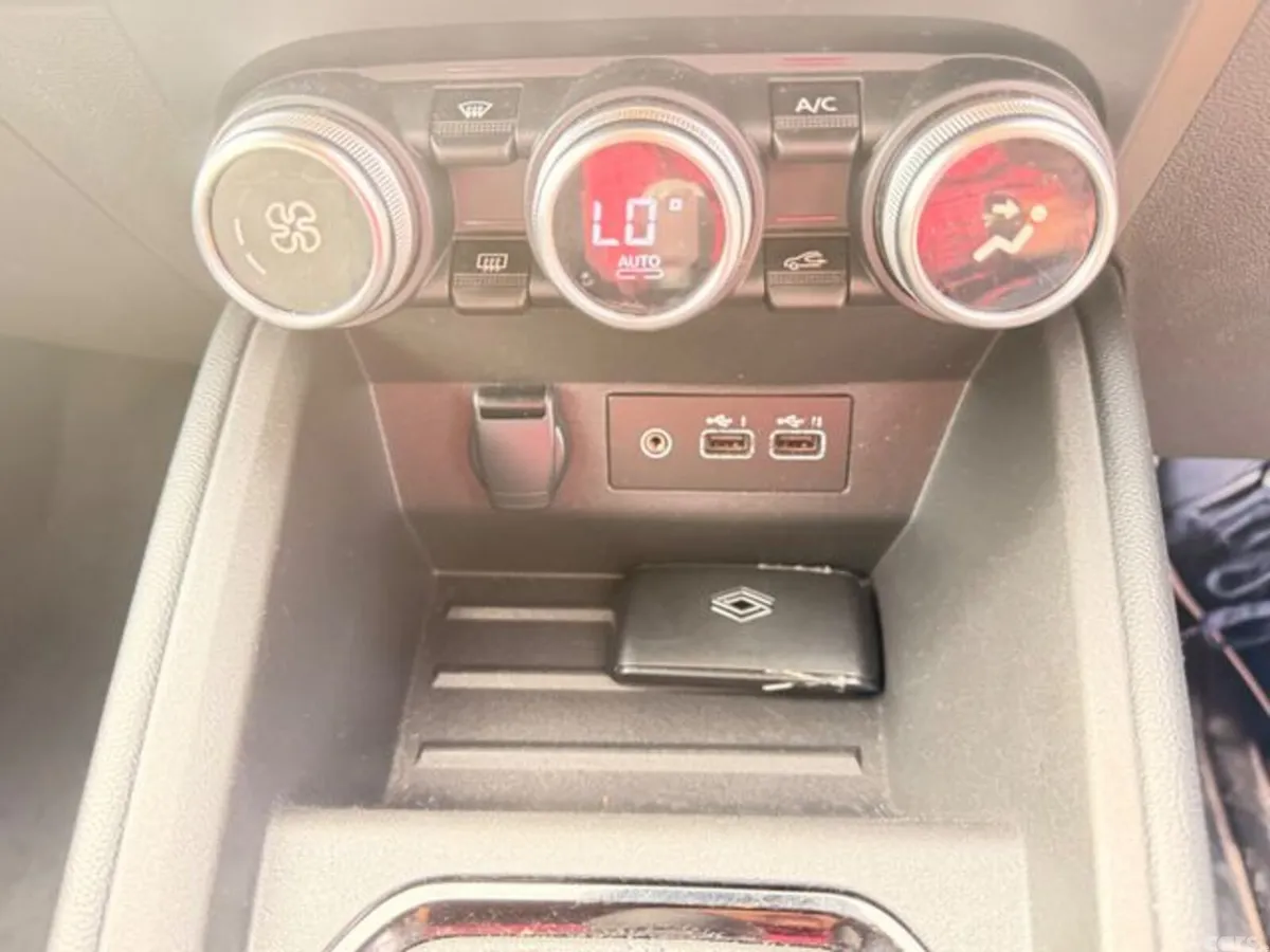 Renault Clio Hatchback, Petrol, 2024, Black