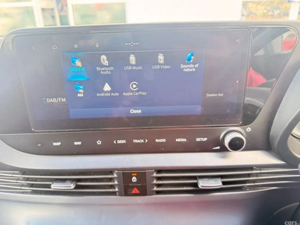 Hyundai i20 Hatchback, Petrol, 2024, White