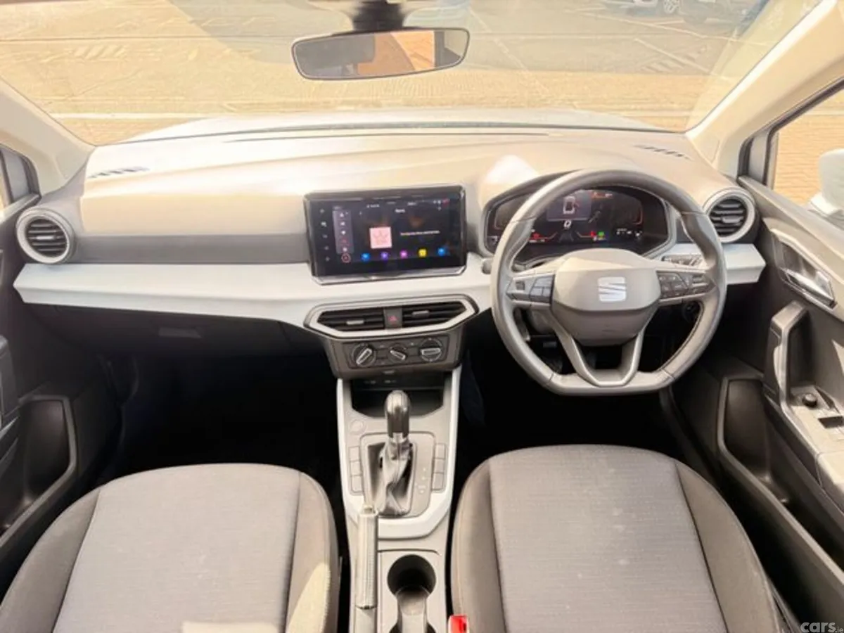 SEAT Arona Hatchback, Petrol, 2024, Grey