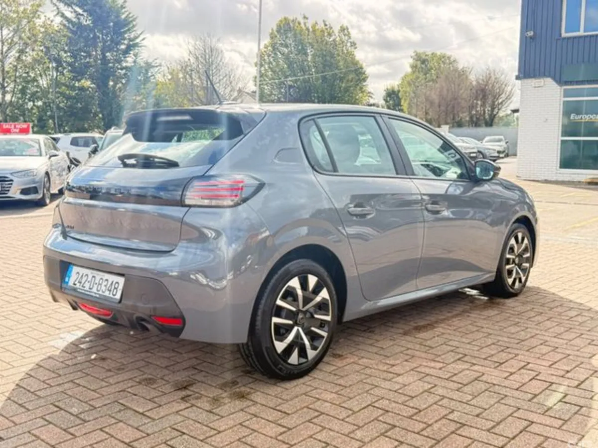 Peugeot 208 Hatchback, Petrol, 2024, Grey