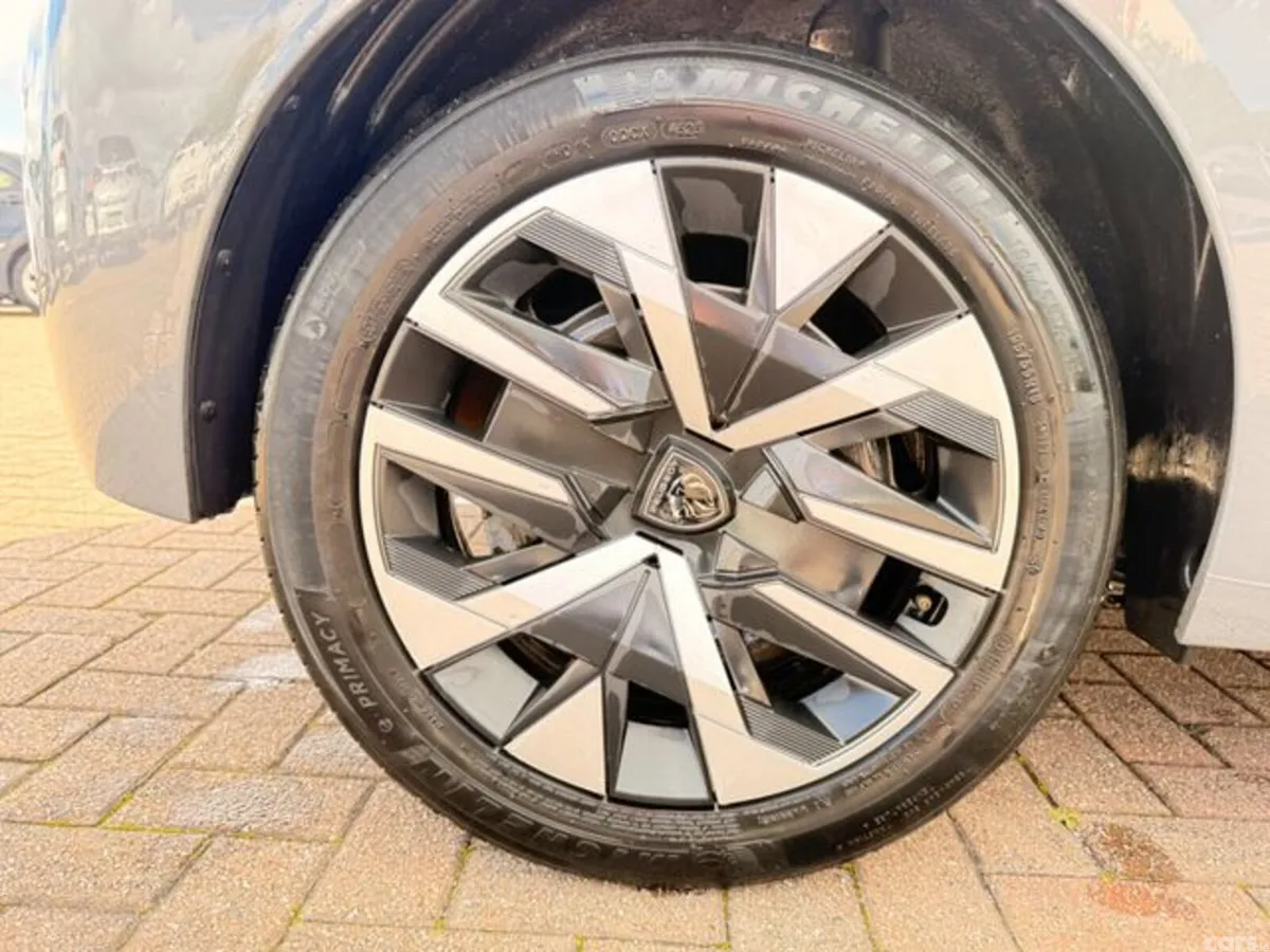 Peugeot 208 Hatchback, Petrol, 2024, Grey
