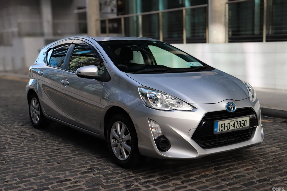 Toyota Aqua Hatchback, Petrol Hybrid, 2015, Silver