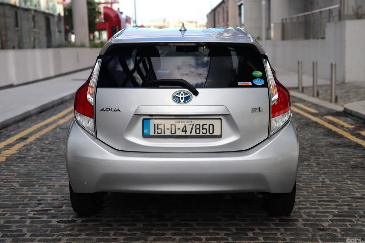 Toyota Aqua Hatchback, Petrol Hybrid, 2015, Silver