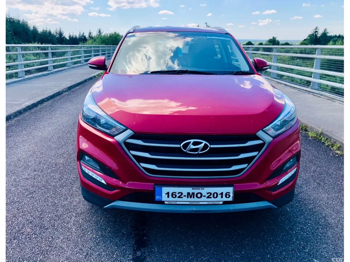 Hyundai Tucson SUV, Diesel, 2016, Red