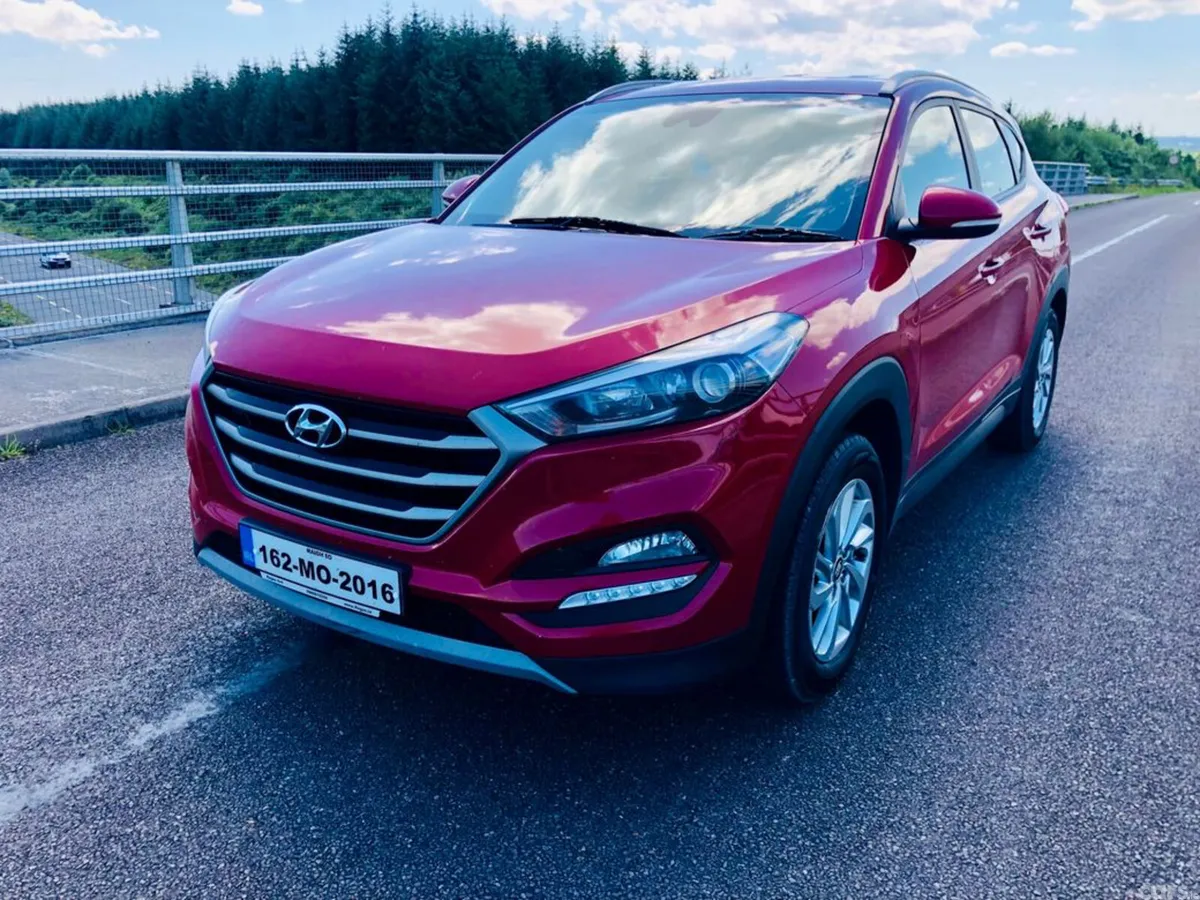 Hyundai Tucson SUV, Diesel, 2016, Red