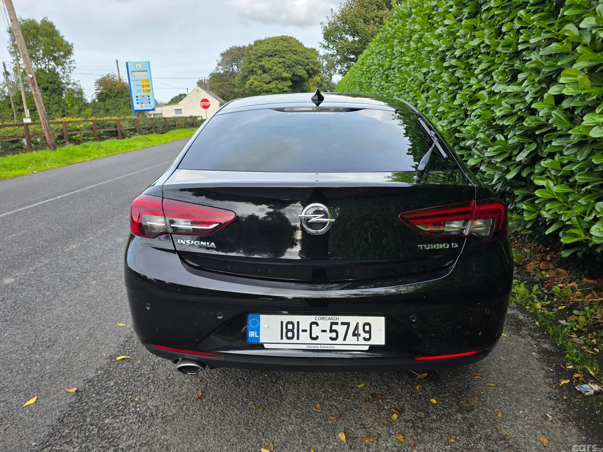 Opel Insignia Hatchback, Diesel, 2018, Black