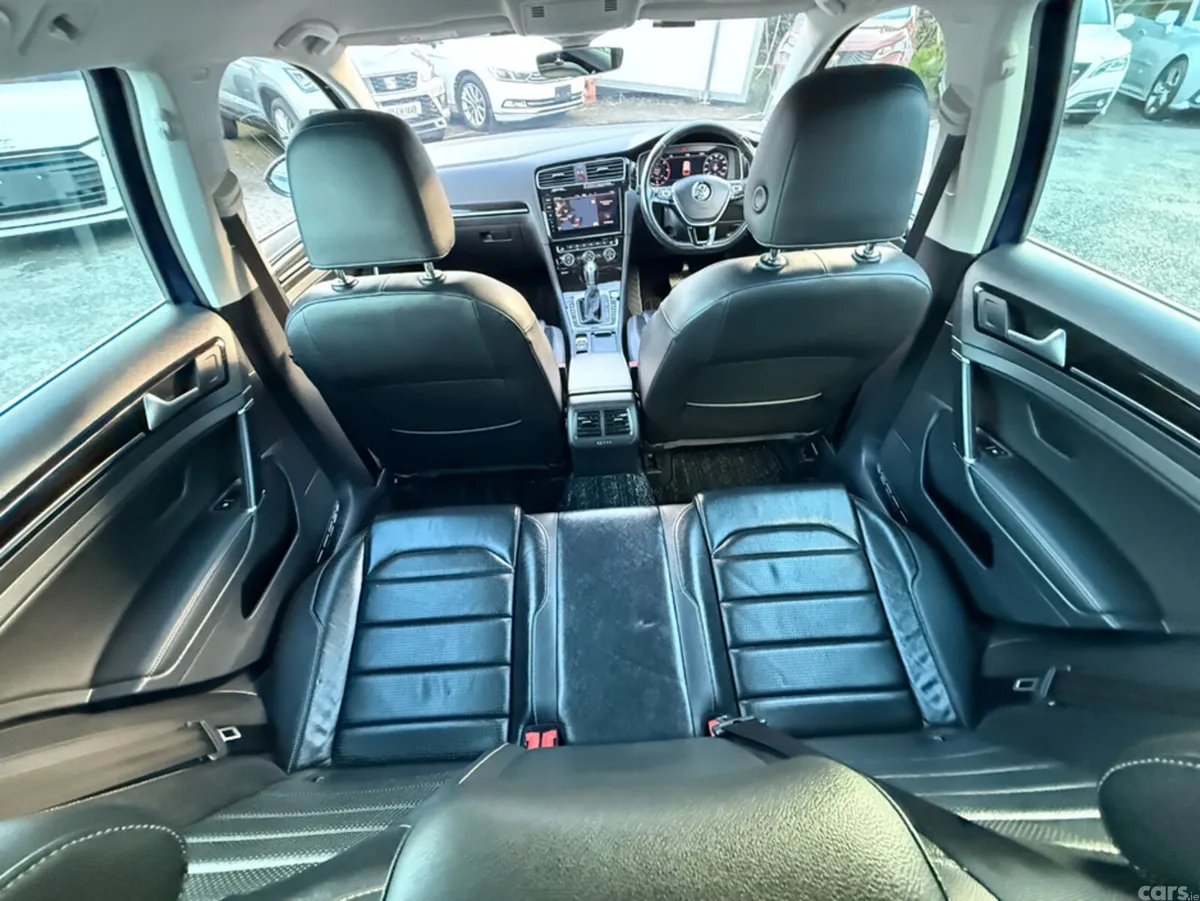 Volkswagen Golf Estate, Diesel, 2019, Blue