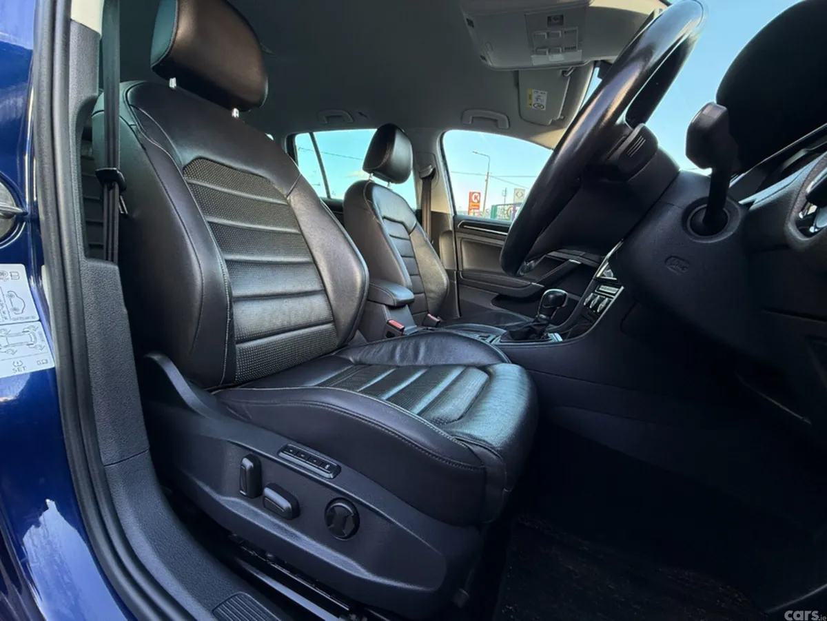 Volkswagen Golf Estate, Diesel, 2019, Blue