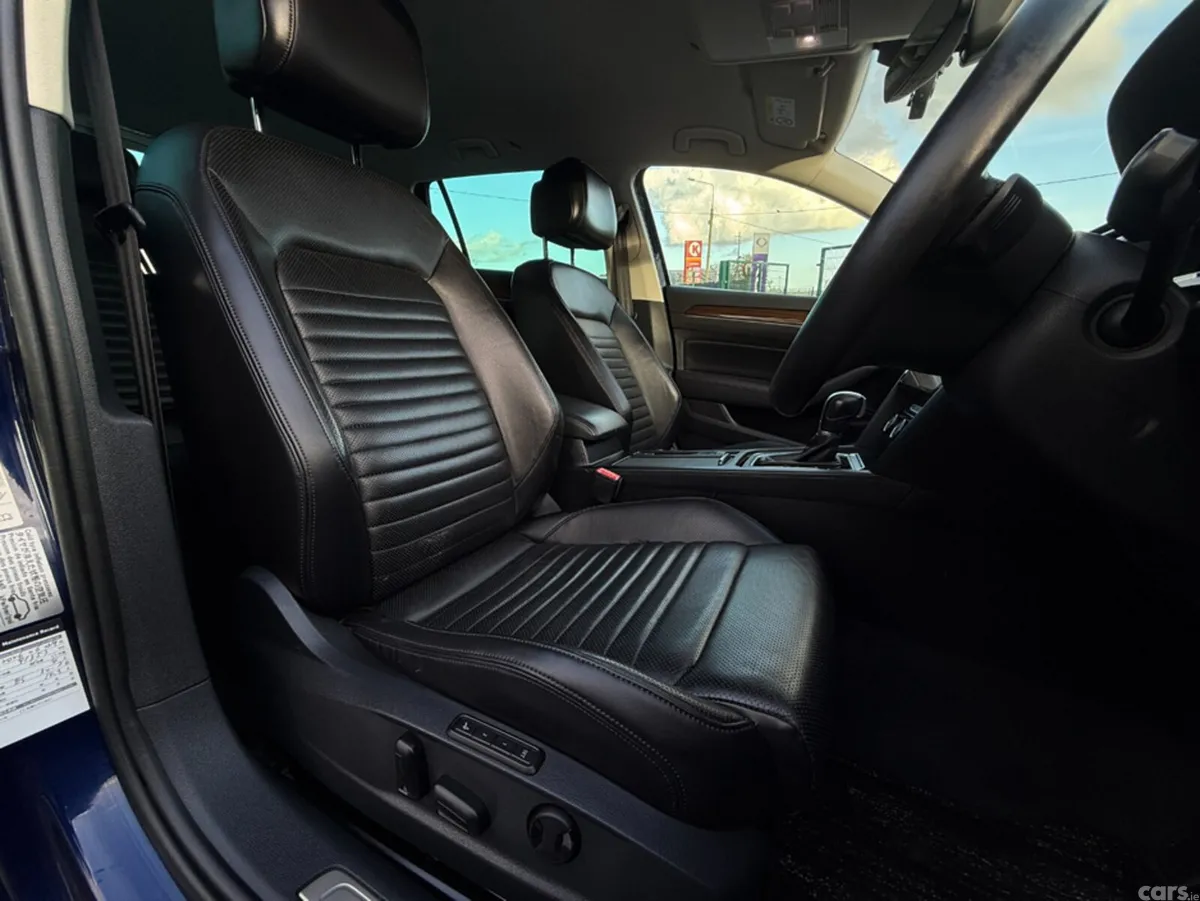 Volkswagen Passat Estate, Diesel, 2018, Blue