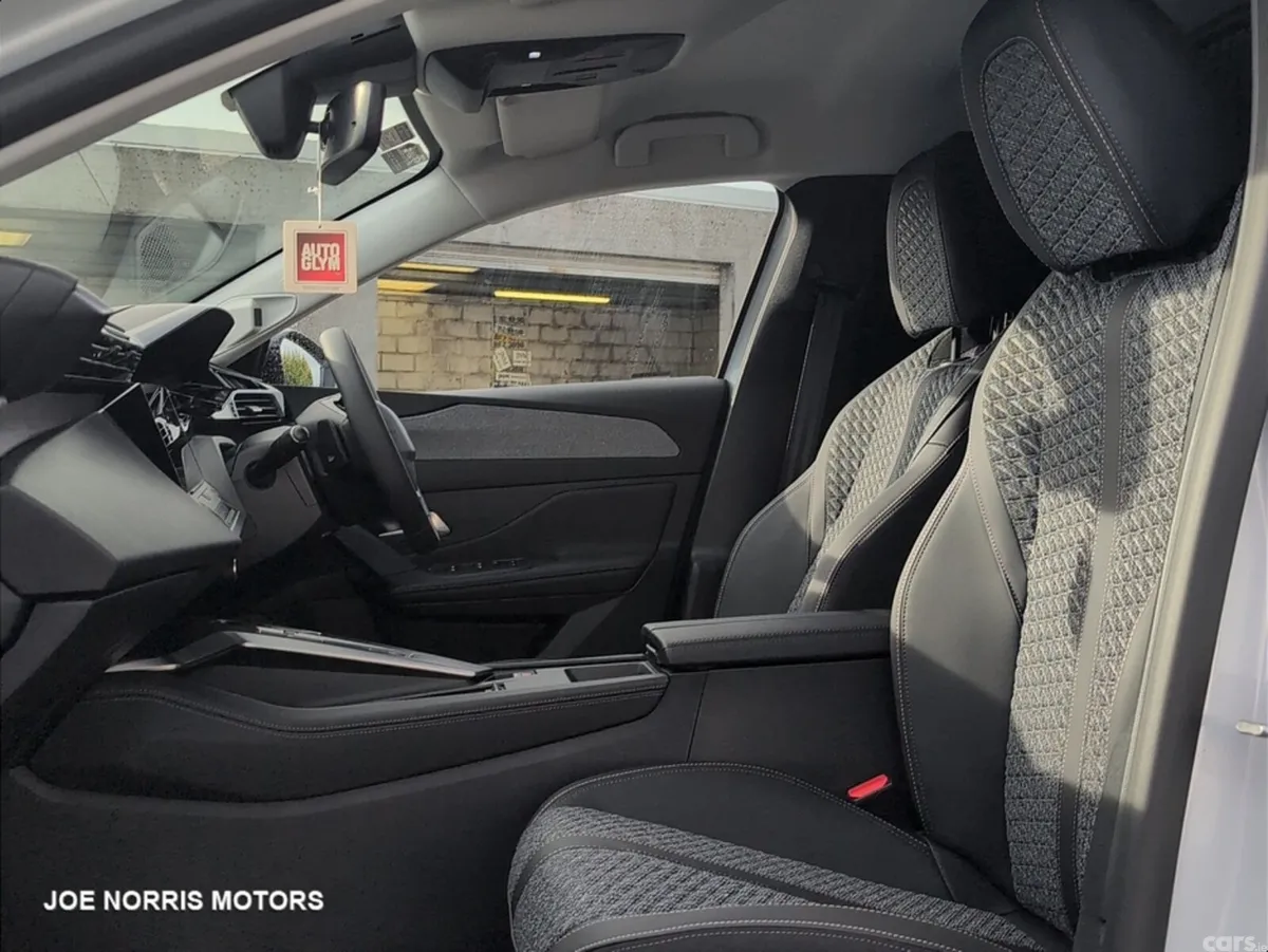 Peugeot 308 Hatchback, Diesel, 2026, White