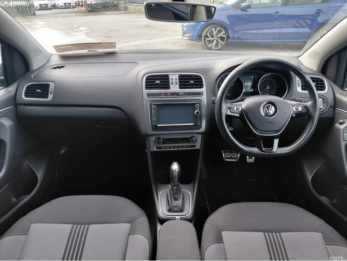 Volkswagen Polo Hatchback, Petrol, 2016, Blue