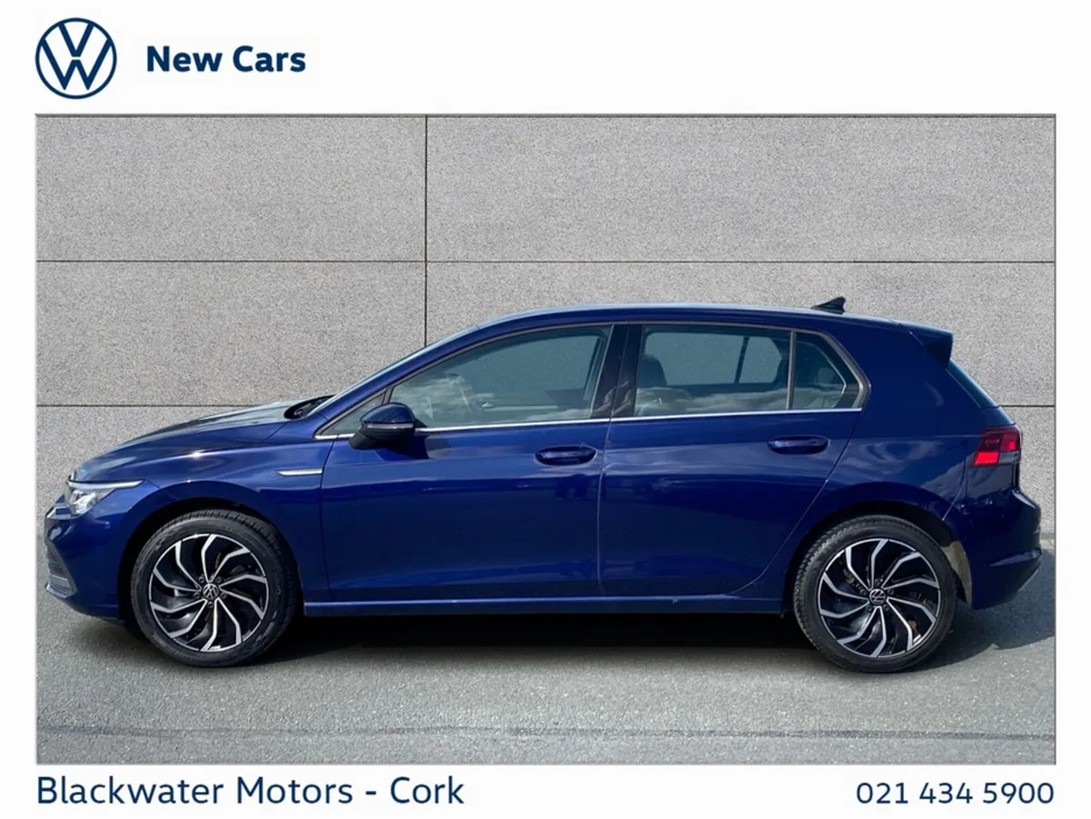 Volkswagen Golf Estate, Petrol, 2023, Blue