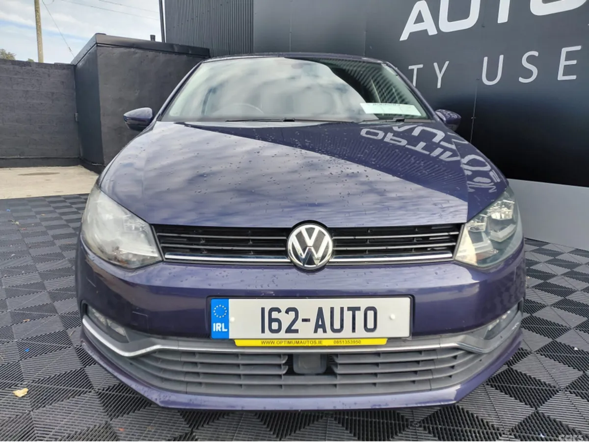 Volkswagen Polo Hatchback, Petrol, 2016, Blue