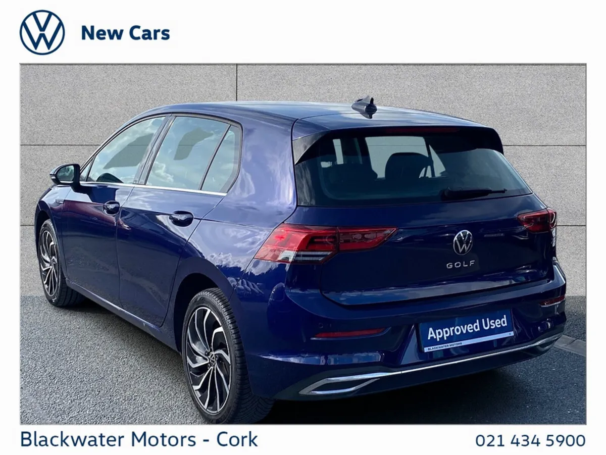 Volkswagen Golf Estate, Petrol, 2023, Blue
