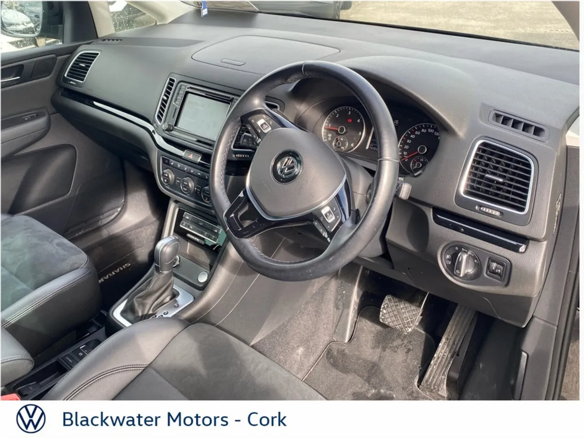 Volkswagen Sharan MPV, Diesel, 2022, Black