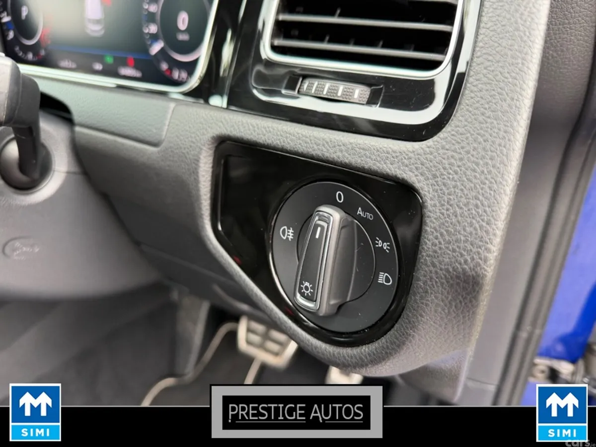Volkswagen Golf Hatchback, Petrol, 2017, Blue