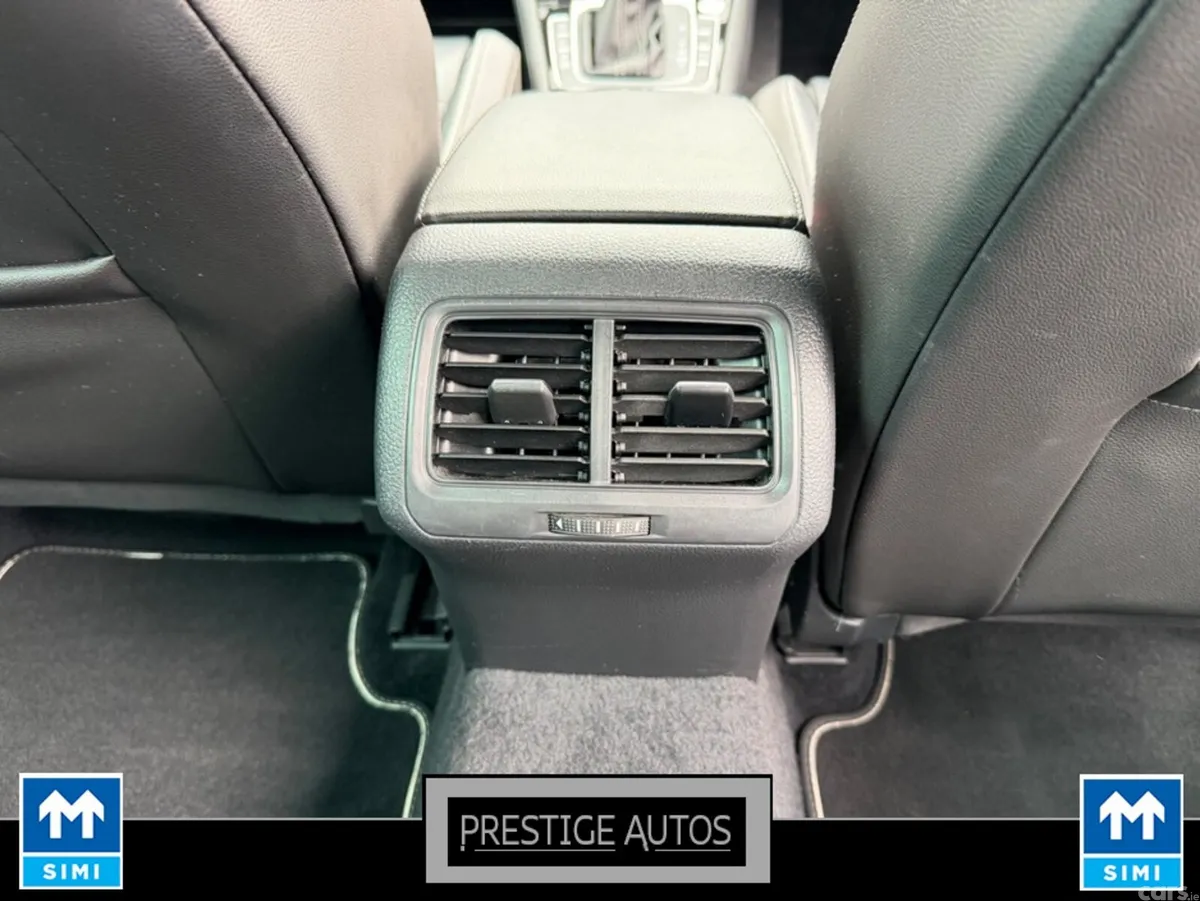 Volkswagen Golf Hatchback, Petrol, 2017, Blue