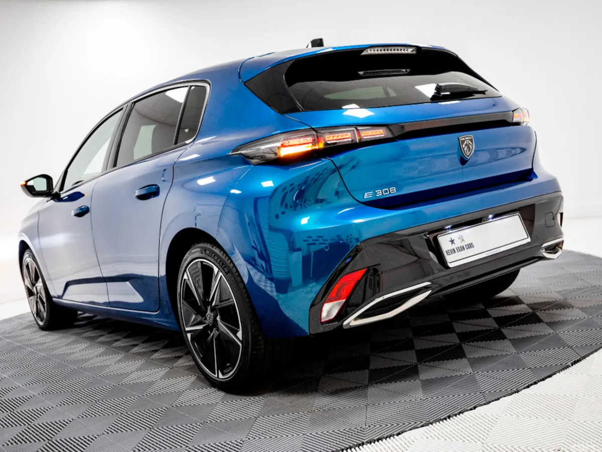 Peugeot 308 Hatchback, Electric, 2024, Blue