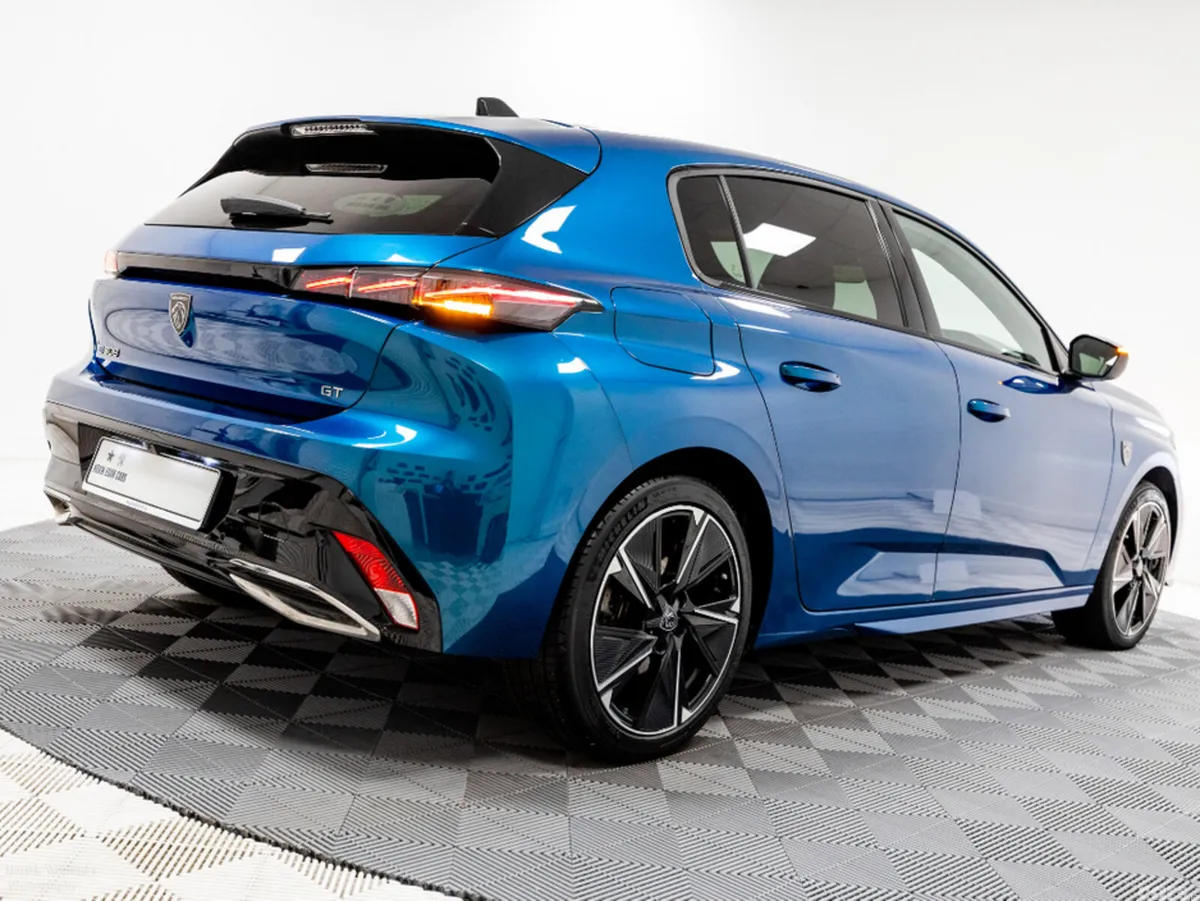 Peugeot 308 Hatchback, Electric, 2024, Blue