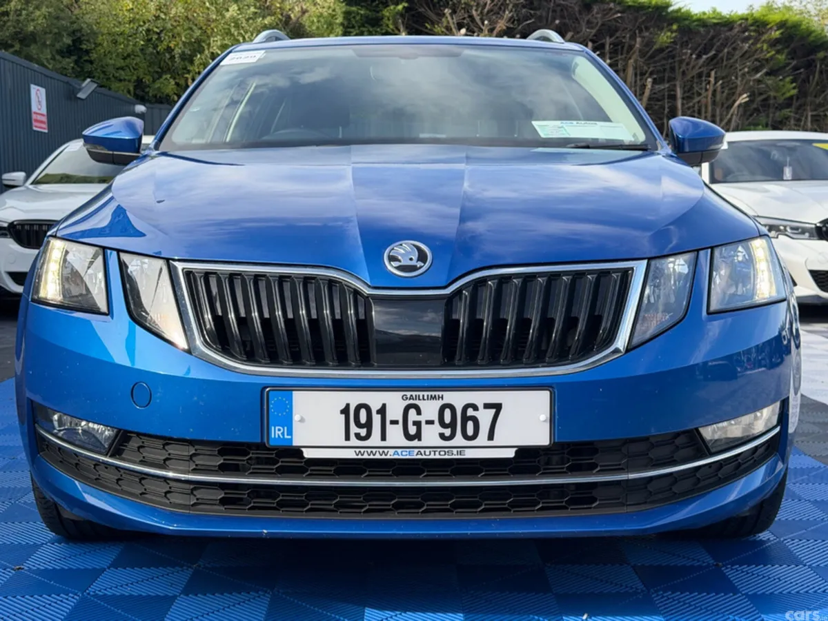 Skoda Octavia Estate, Diesel, 2019, Blue