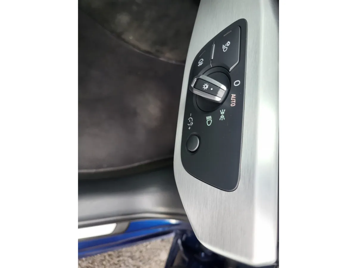 Audi A4 Saloon, Diesel, 2018, Blue