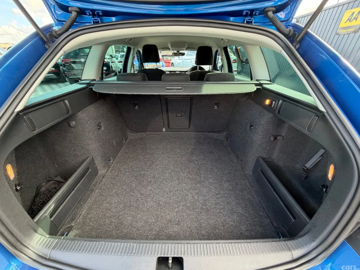Skoda Octavia Estate, Diesel, 2019, Blue