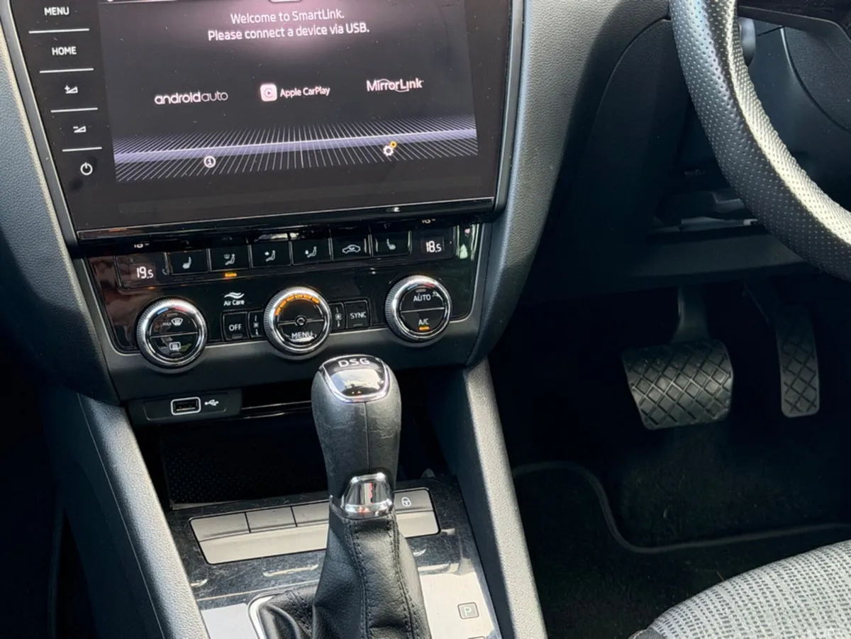 Skoda Octavia Estate, Diesel, 2019, Blue