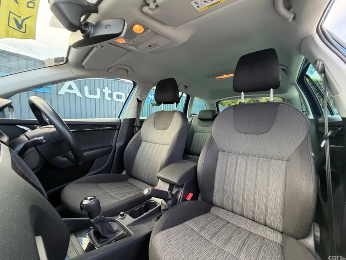Skoda Octavia Estate, Diesel, 2019, Blue