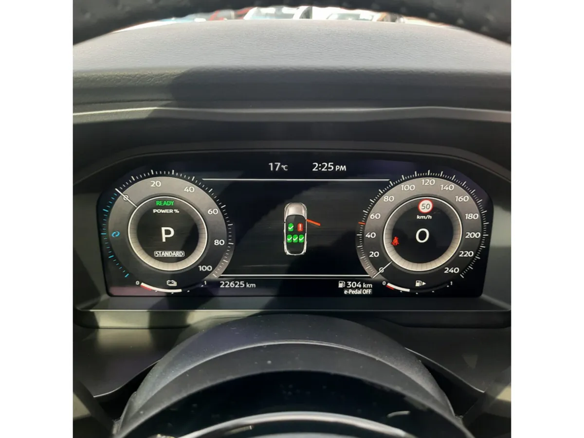 Nissan Qashqai MPV, Petrol Hybrid, 2026, Grey