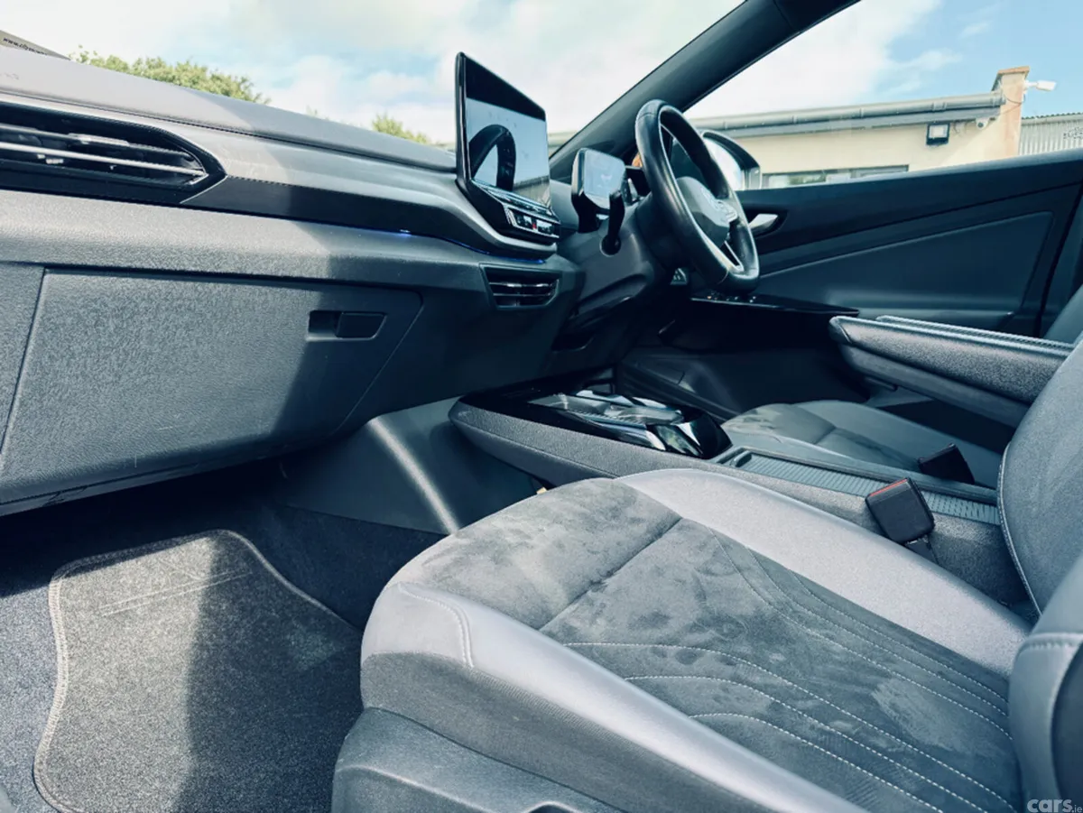 Volkswagen ID.5 Estate, Electric, 2022, Black