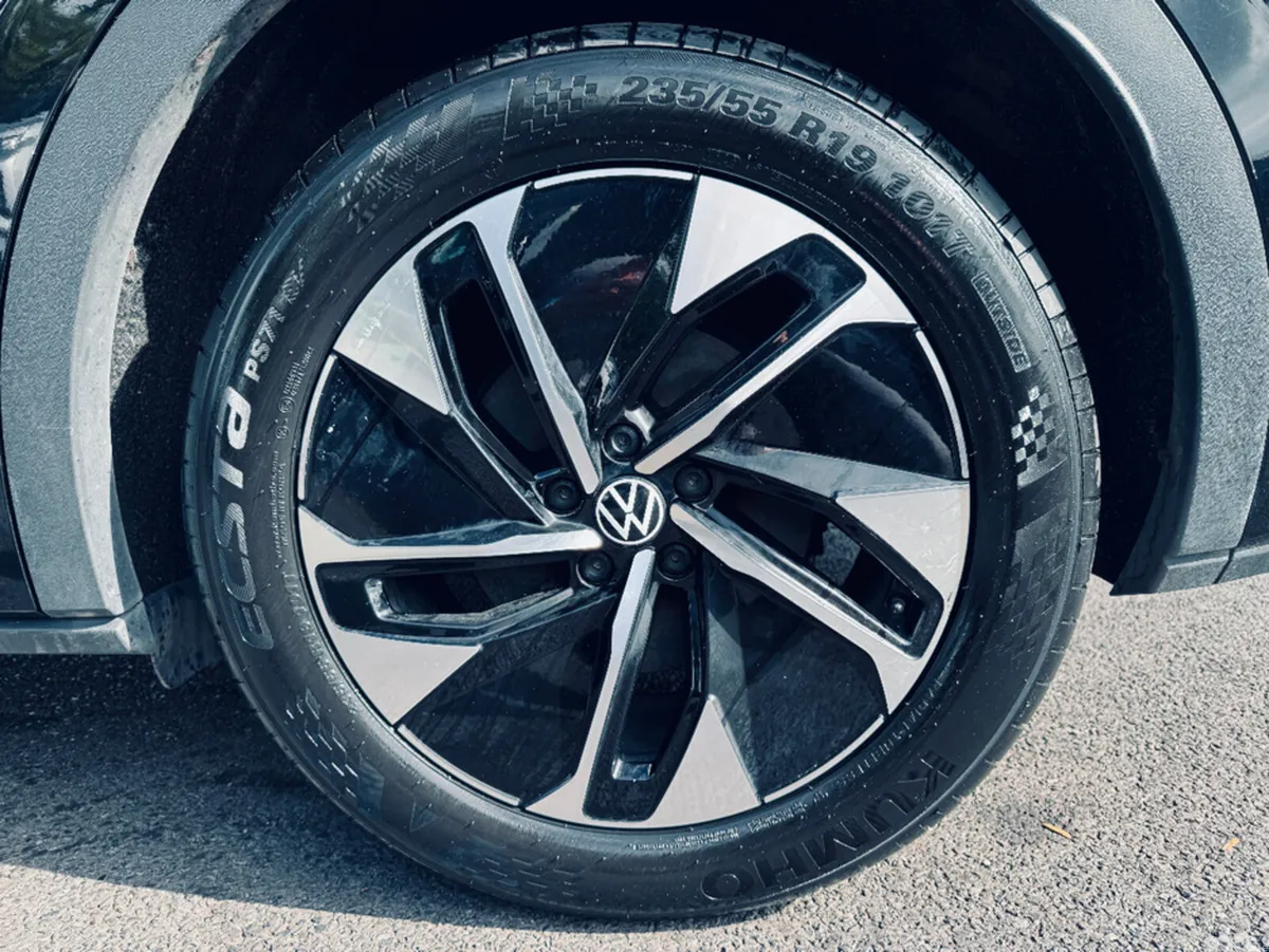 Volkswagen ID.5 Estate, Electric, 2022, Black