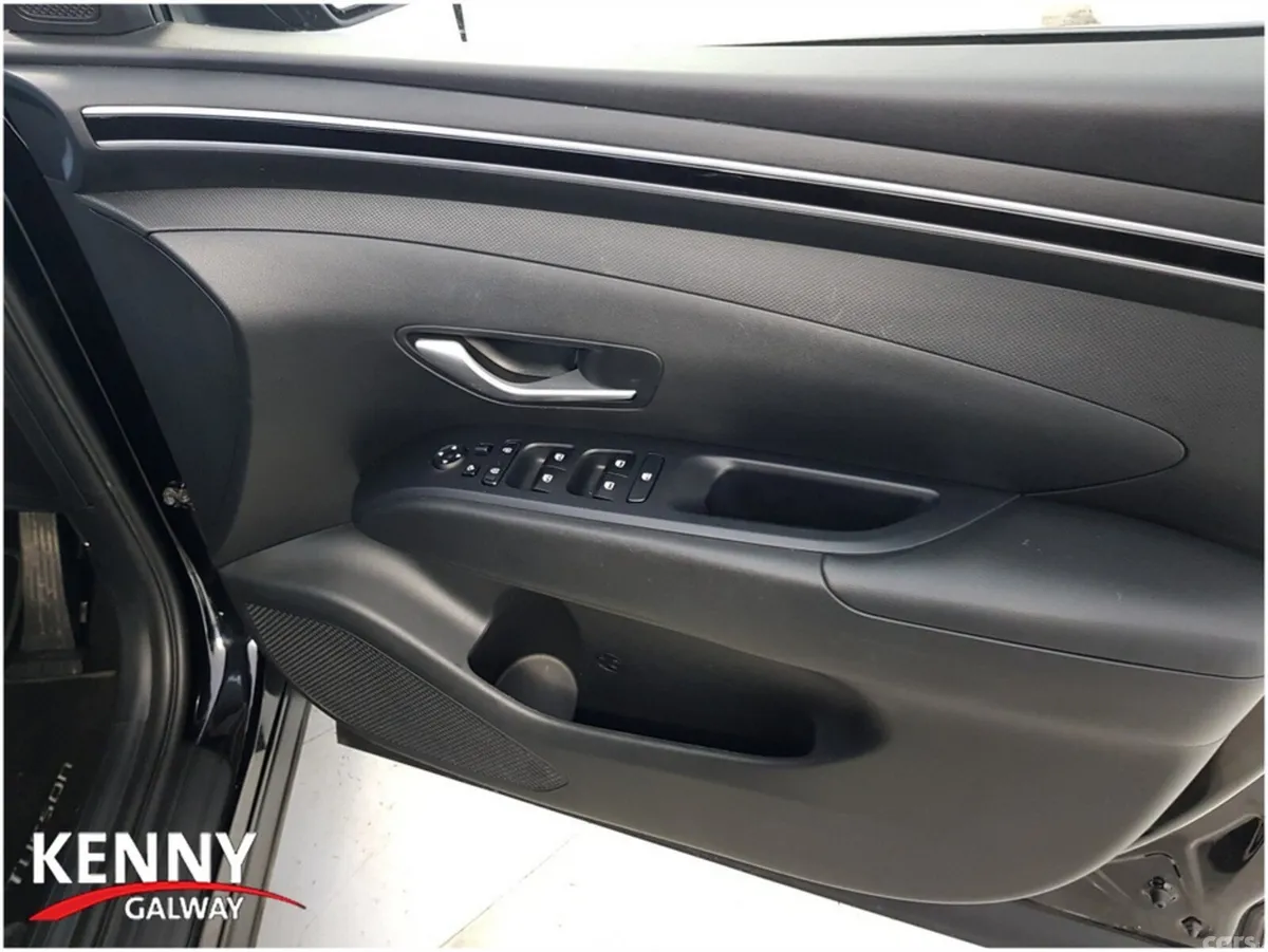 Hyundai Tucson MPV, Diesel, 2022, Black