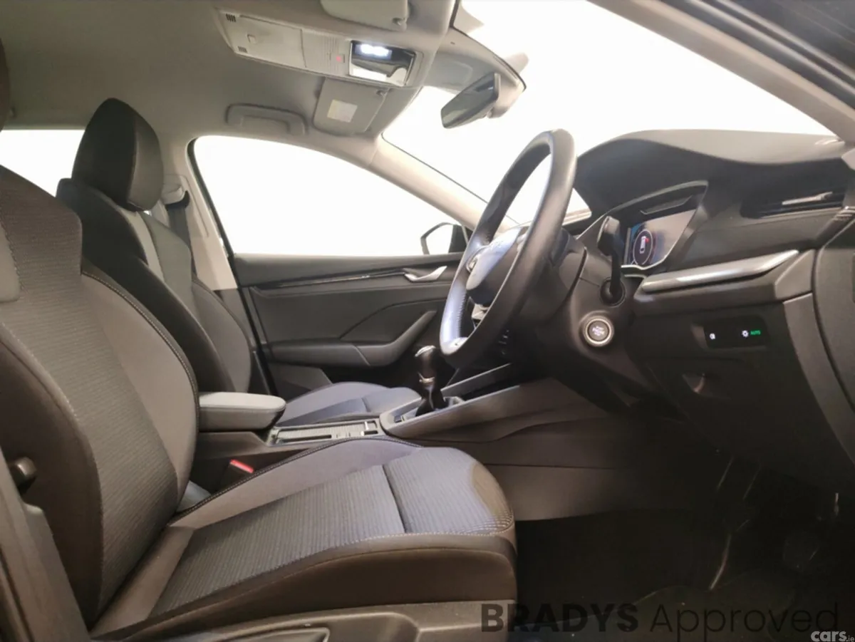 Skoda Octavia Estate, Diesel, 2025, Black