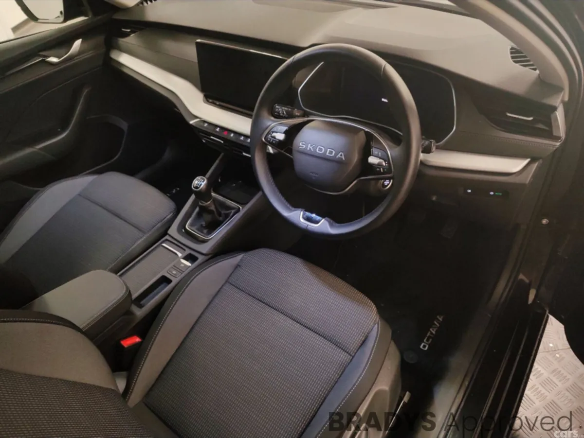 Skoda Octavia Estate, Diesel, 2025, Black
