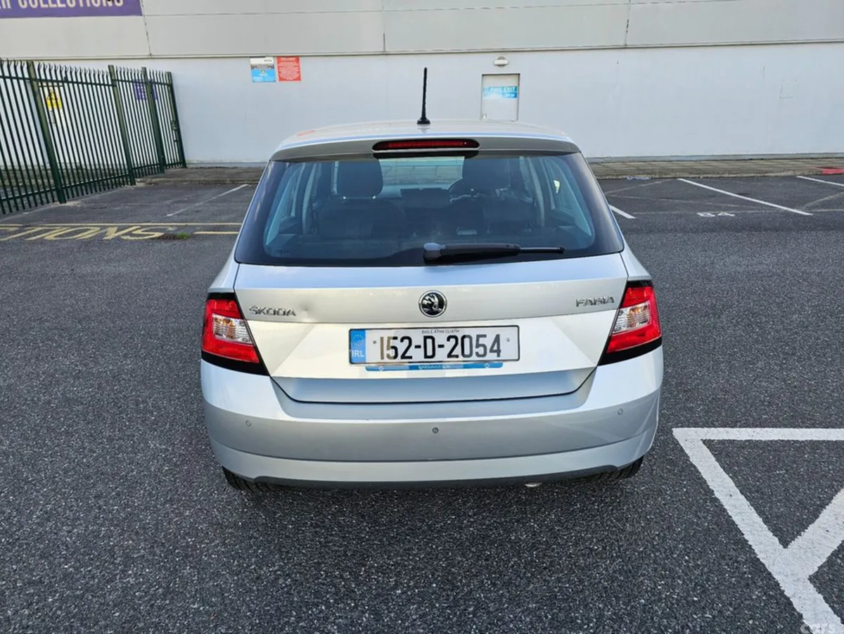 Skoda Fabia Hatchback, Petrol, 2015, Silver