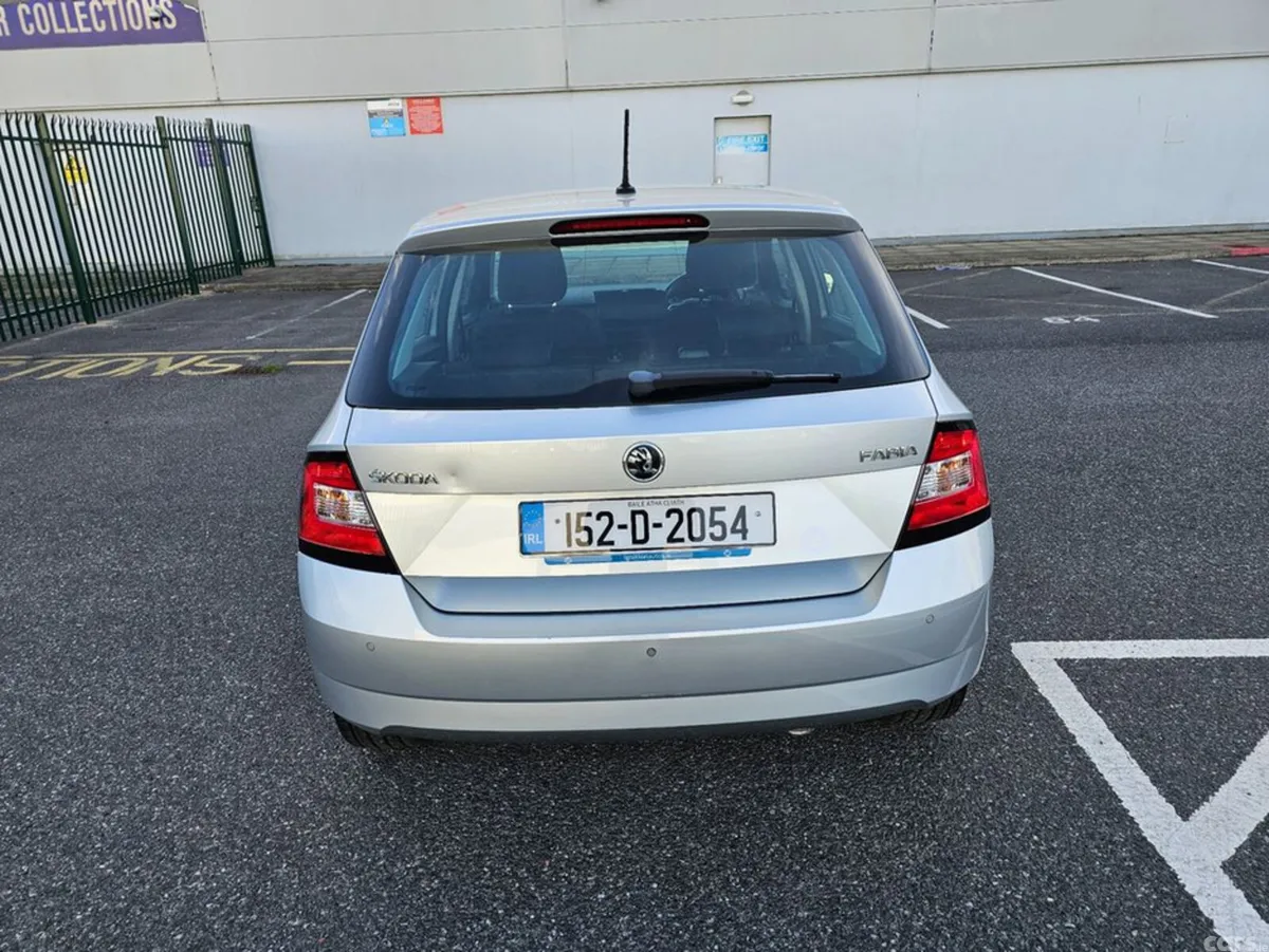 Skoda Fabia Hatchback, Petrol, 2015, Silver