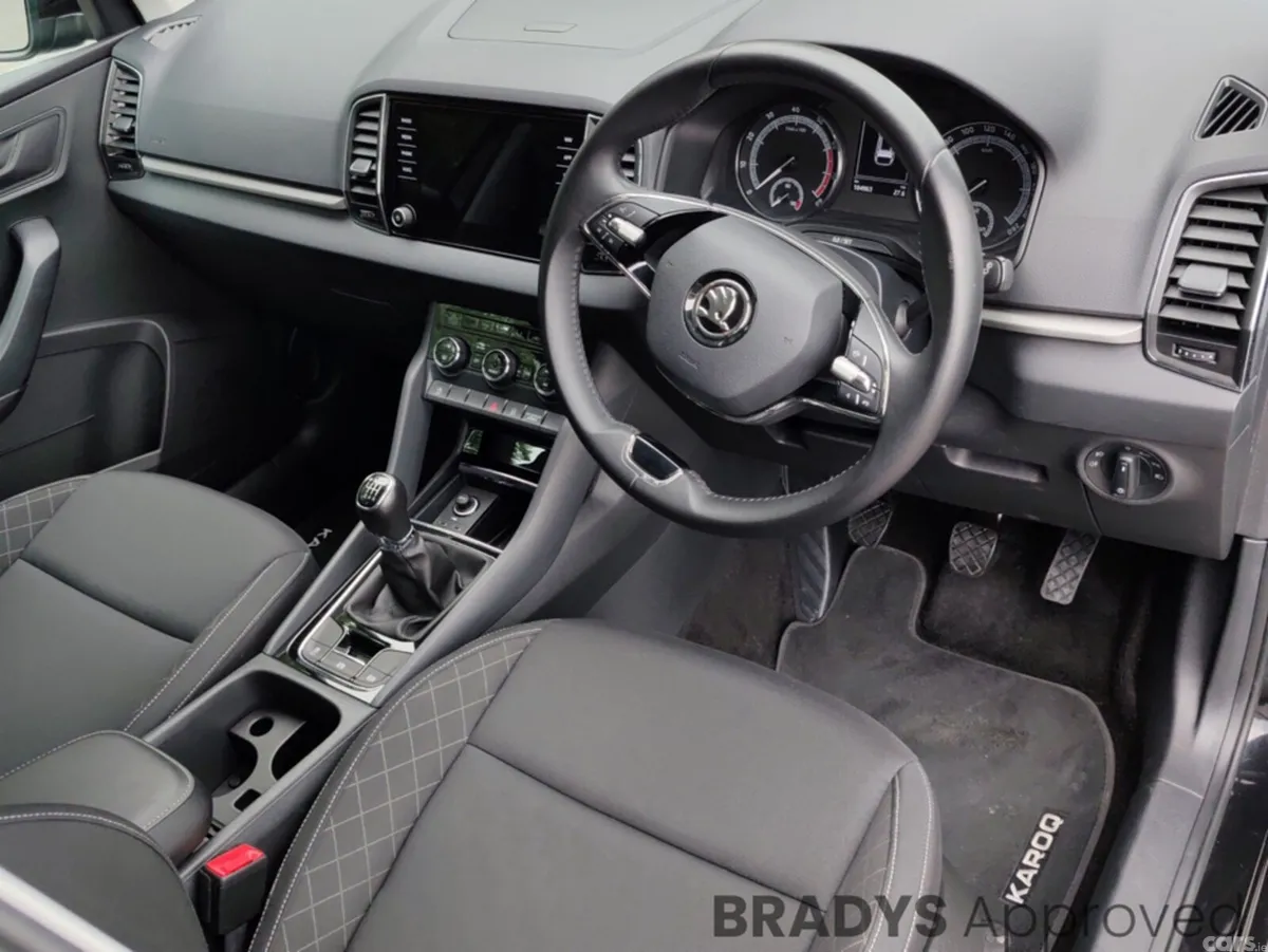 Skoda Karoq SUV, Petrol, 2022, Black